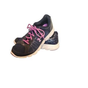 Under armour assert running shoes